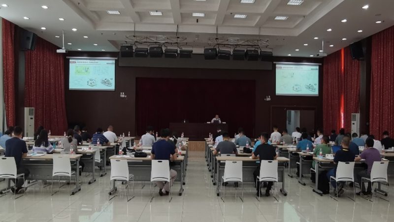 目前，叉车证查询主要通过官方网站进行。以下是一些常见的叉车证查询官网：