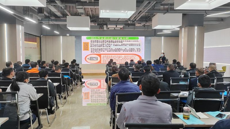 英语一对一网课：效果背后的秘密与考量